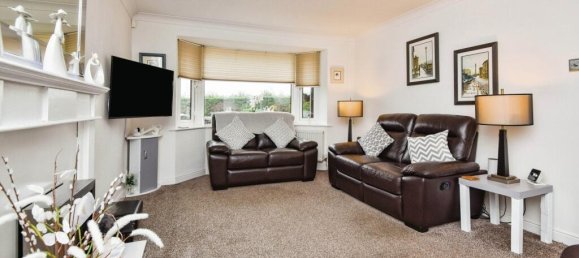 4 bedrooms House in Morecambe, United Kingdom No. 2581 3