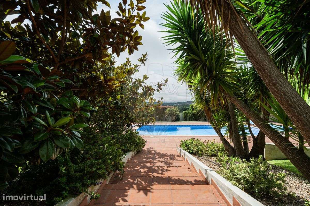 Casa de 5 dormitorios en Caldas da Rainha, Portugal No. 205572