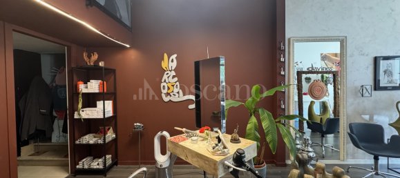 85m² Commercial property in Prato, Italy No. 261054 9