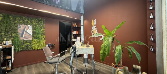 85m² Commercial property in Prato, Italy No. 261054 14