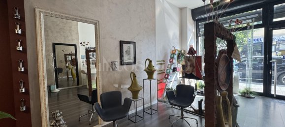 85m² Commercial property in Prato, Italy No. 261054 15