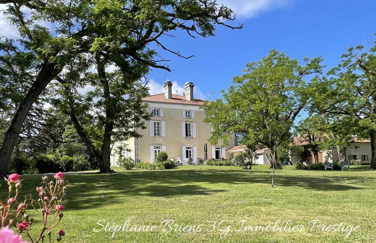 9 bedrooms House in Mont-de-Marsan, France No. 278169