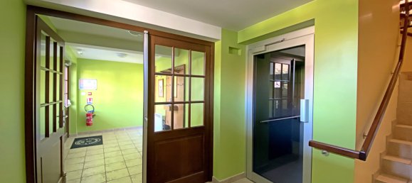 390m² Commercial property in Muttersholtz, France No. 255836 3