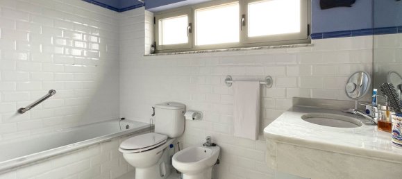 5 bedrooms House in Muros de Nalon, Spain No. 154877 9