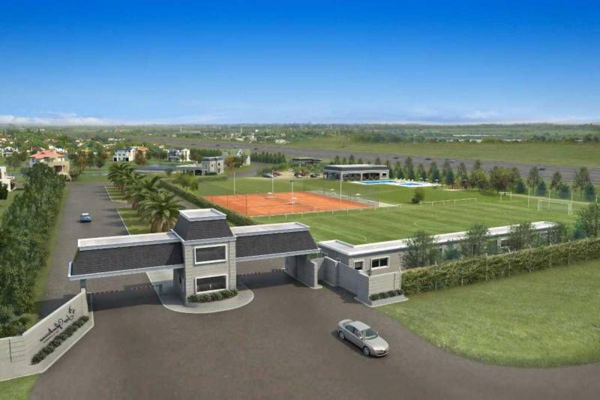  Land in Berazategui, Argentina No. 39085