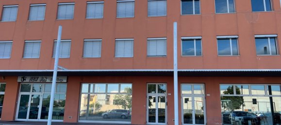 142m² Office in Spresiano, Italy No. 178789 8