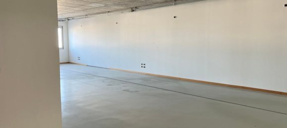 142m² Office in Spresiano, Italy No. 178789 13