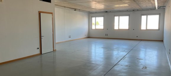 142m² Office in Spresiano, Italy No. 178789 15