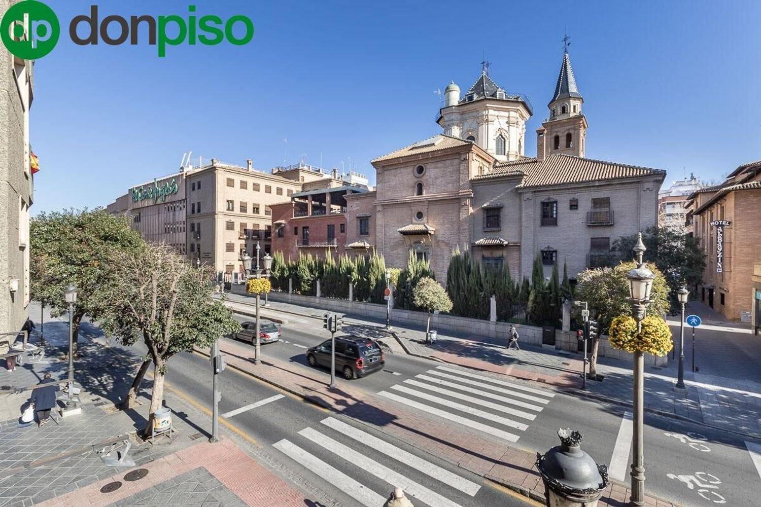 3 bedrooms Apartment in Granada, Spain No. 25984