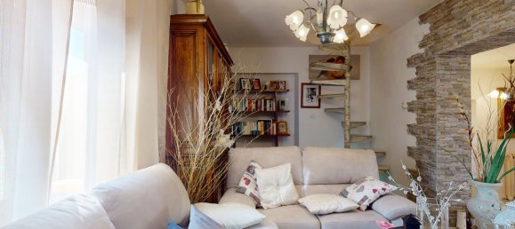 4 bedrooms House in Vagli Sotto, Italy No. 237848 7