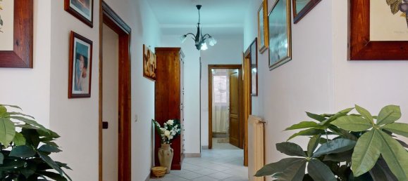 4 bedrooms House in Vagli Sotto, Italy No. 237848 10