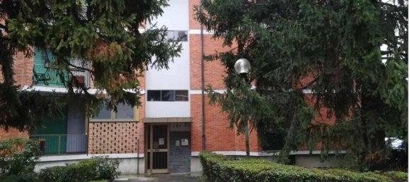 3 rooms Apartment in Sesto San Giovanni, Italy No. 156321 2