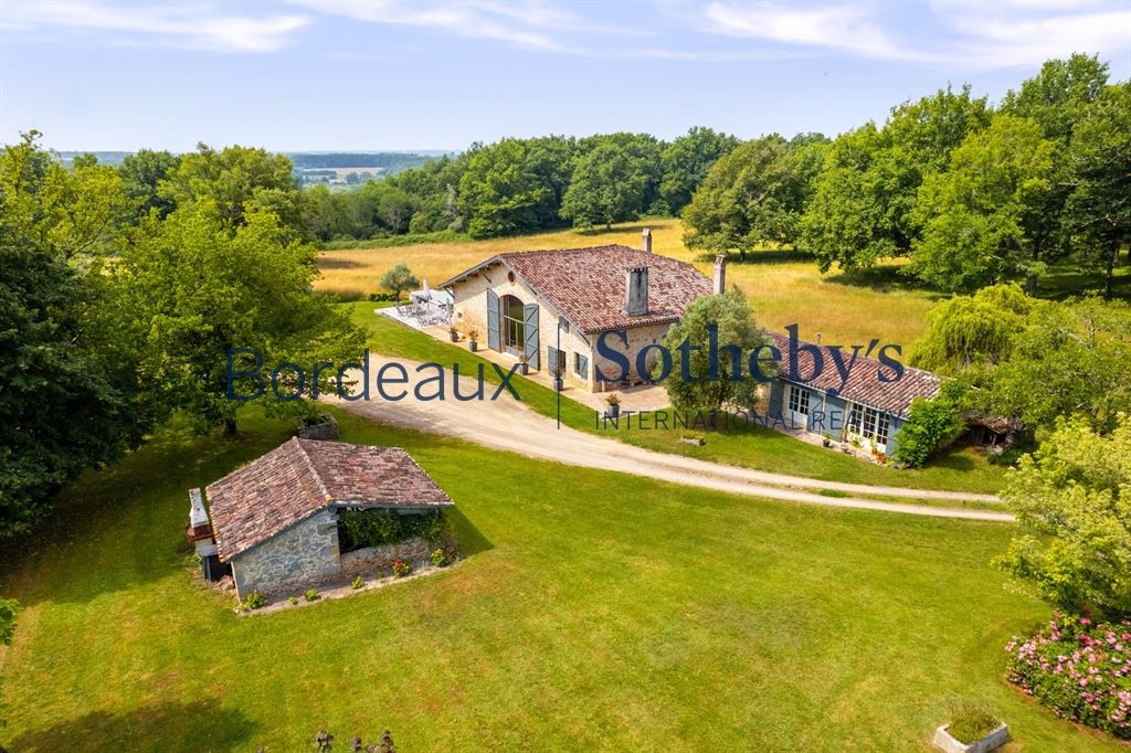 5 bedrooms House in Bordeaux, France No. 298748