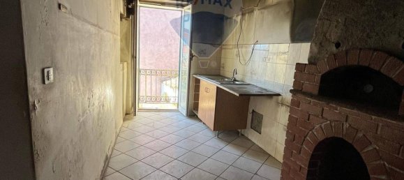 4 غرف نوم منزل في Agra, Italy رقم 327953 10