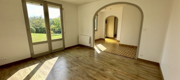 Дом с 2 спальнями в Монфор-сюр-Мё, Франция № 196180 3