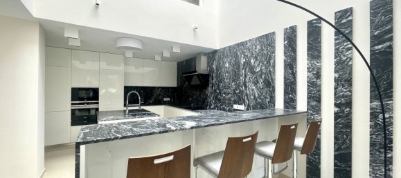 6 Schlafzimmer Doppelhaus in Marbella, Spain, Nr. 42383 8