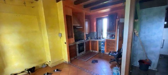 3 bedrooms Apartment in Martinengo, Italy No. 379280 4
