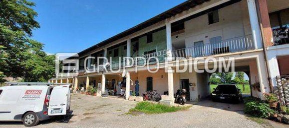 3 bedrooms Apartment in Martinengo, Italy No. 379280 8