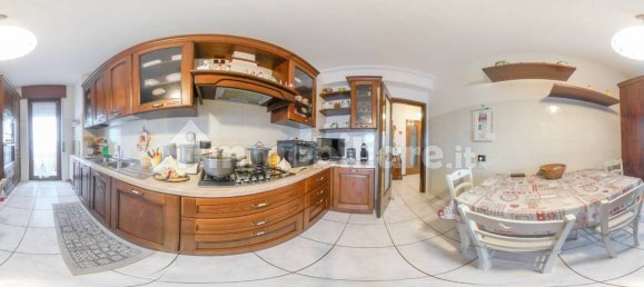 Apartamento T2 em Desio, Italy N.º 120253 28