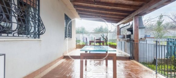 Вилла с 4 комнатами в Сан Чезарео, Италия № 28143 4