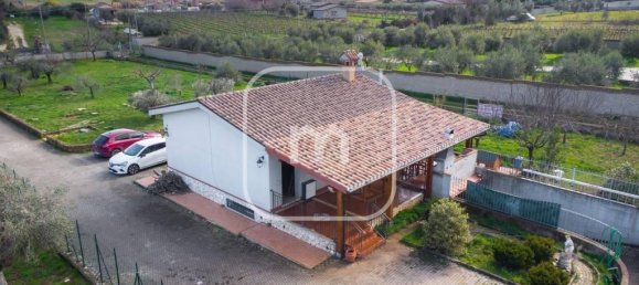 Вилла с 4 комнатами в Сан Чезарео, Италия № 28143 2