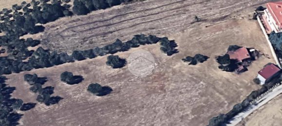 Земельный участок 7000м² в Розето дельи Абруцци, Италия № 295906 11