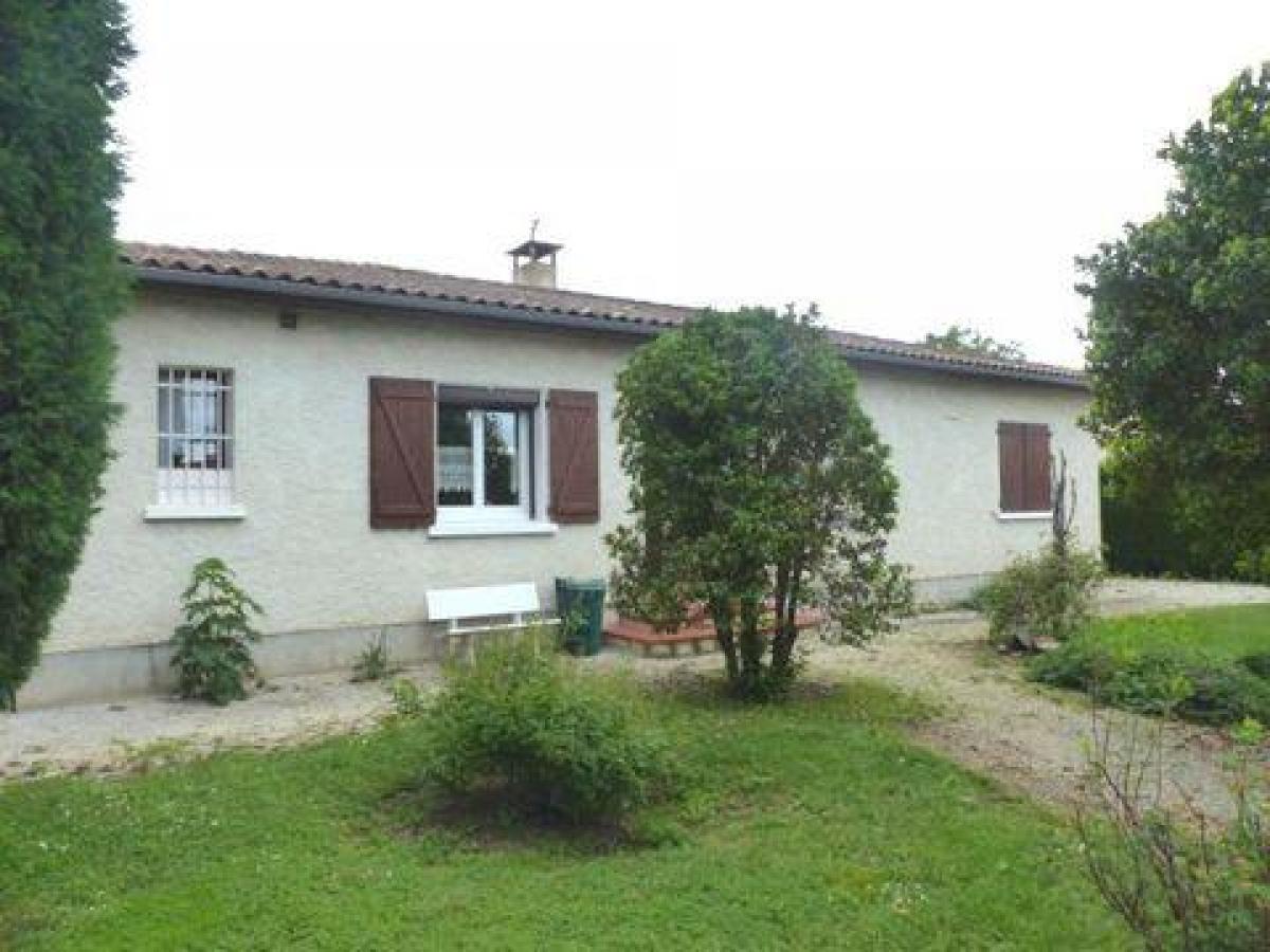 3 bedrooms House in Revel, France No. 24339