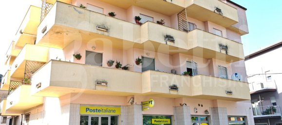 4 bedrooms Apartment in Pozzilli, Italy No. 311702 2