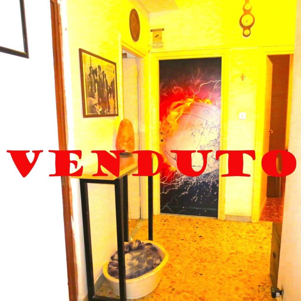 Apartamento de 3 dormitorios en Rome, Italy No. 30958