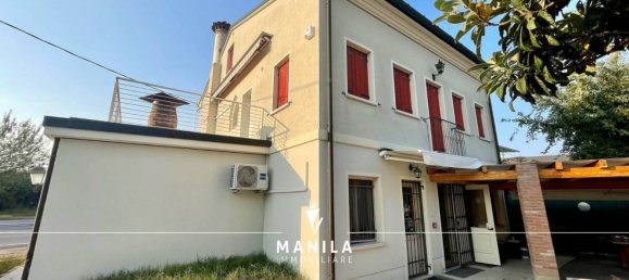 5 rooms Commercial property in Paese, Italy No. 135426 10