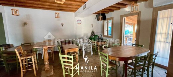 5 rooms Commercial property in Paese, Italy No. 135426 2