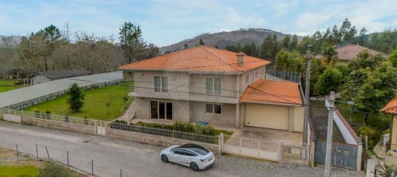 4 bedrooms House in Garfe, Portugal No. 37277 14