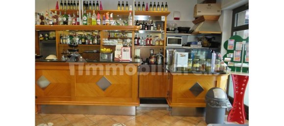 Propiedad comercial de 3 habitaciónes en Como, Italy No. 311136 13