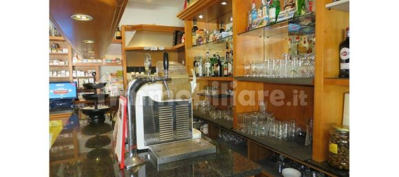 Propiedad comercial de 3 habitaciónes en Como, Italy No. 311136 4