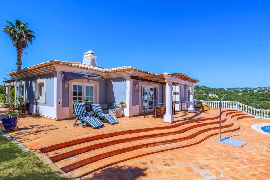 4 bedrooms Villa in Loule, Portugal No. 267718
