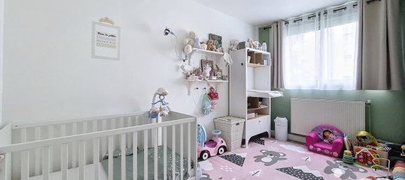 3 bedrooms Apartment in Sucy-en-Brie, France No. 173437 8