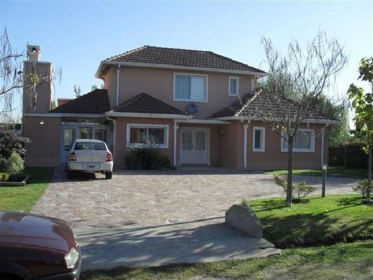 3 bedrooms House in Campo Creado, Argentina No. 75397