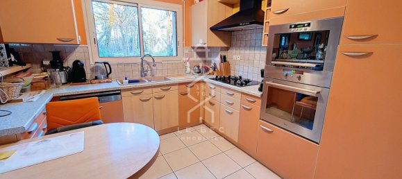 Villa de 3 dormitorios en Hennebont, France No. 99827 4