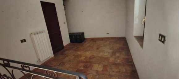3-Zimmer Wohnung in Caprarola, Italy, Nr. 258639 4