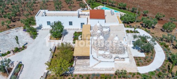 6 bedrooms House in Castellana Grotte, Italy No. 353260 2