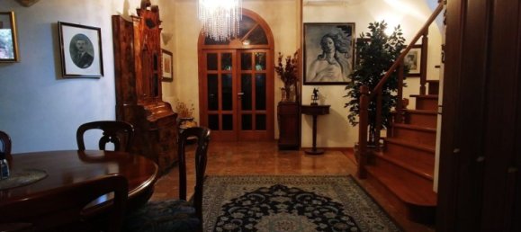 Villa de 7 dormitorios en Poggio Imperiale, Italy No. 358091 4