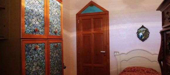 Villa de 7 dormitorios en Poggio Imperiale, Italy No. 358091 8