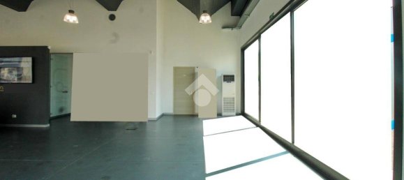4 rooms Warehouse in Rovato, Italy No. 141646 8