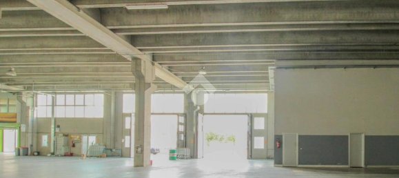 4 rooms Warehouse in Rovato, Italy No. 141646 11