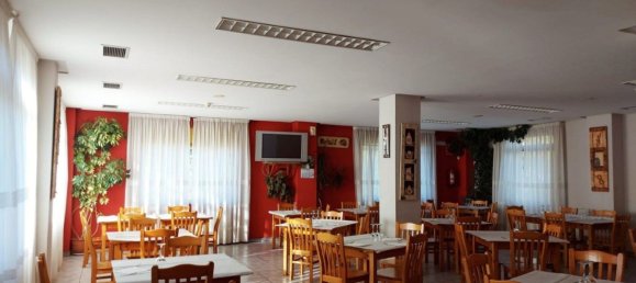 Propiedad comercial en La Robla, Spain 705 m² No. 76235 6