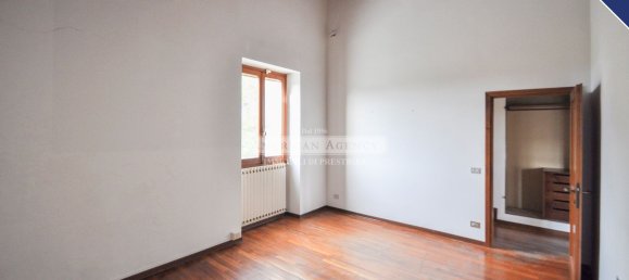 Casa de 8 divisões em Florence, Italy N.º 49107 30