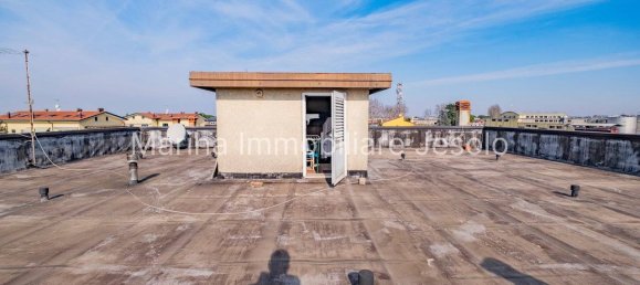 Apartamento de 3 dormitorios en Jesolo, Italy No. 260316 22