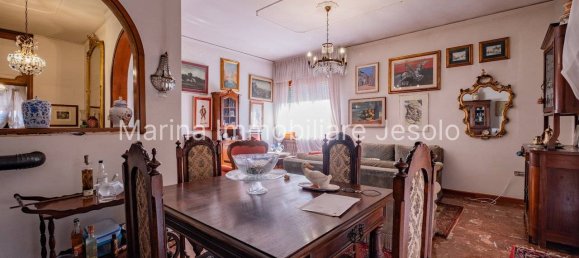 Apartamento de 3 dormitorios en Jesolo, Italy No. 260316 5