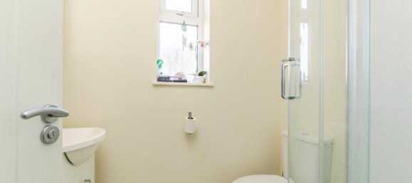 4 Schlafzimmer Haus in Kenley, United Kingdom, Nr. 8026 34