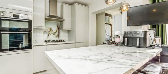 4 Schlafzimmer Haus in Kenley, United Kingdom, Nr. 8026 9